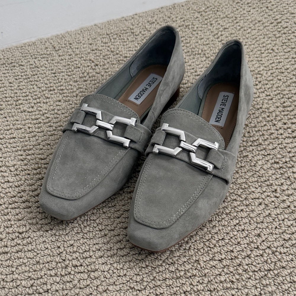Steve Madden Ryann Bit Gray/Green Suede Loafers with Silver Chain Accent